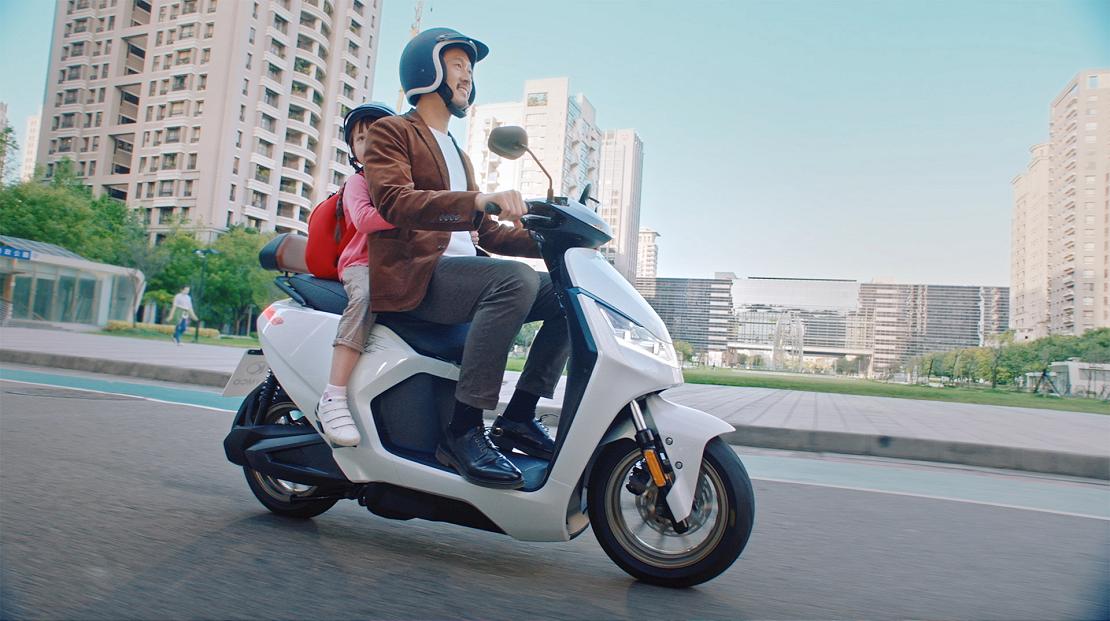 kymco 220817 2 W1110