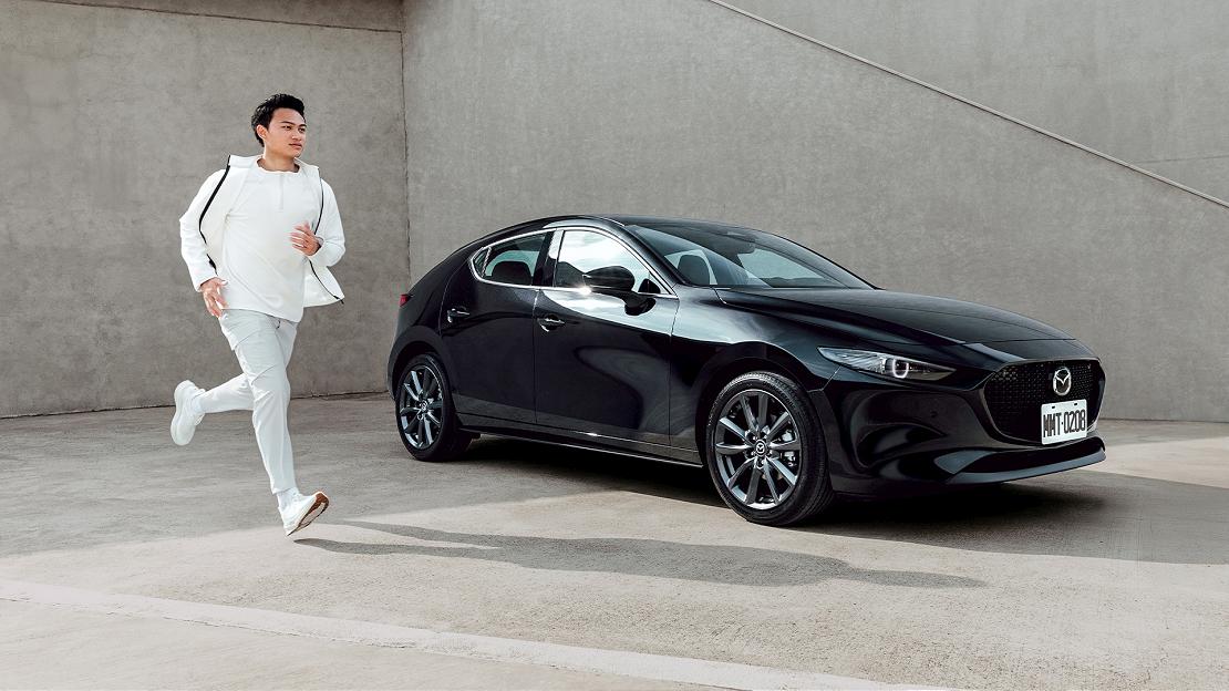 mazda 250901 3 W1110