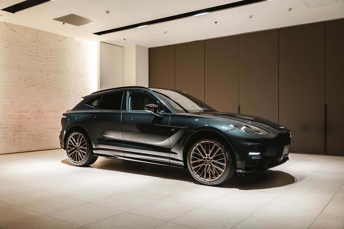 astonmartin 260326 4 W1110