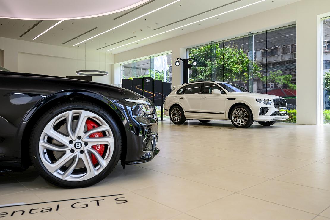 極致性能締造傲然氣勢，Bentley全新 Bentayga Speed 與 Continental GT / GTC S正式推出！